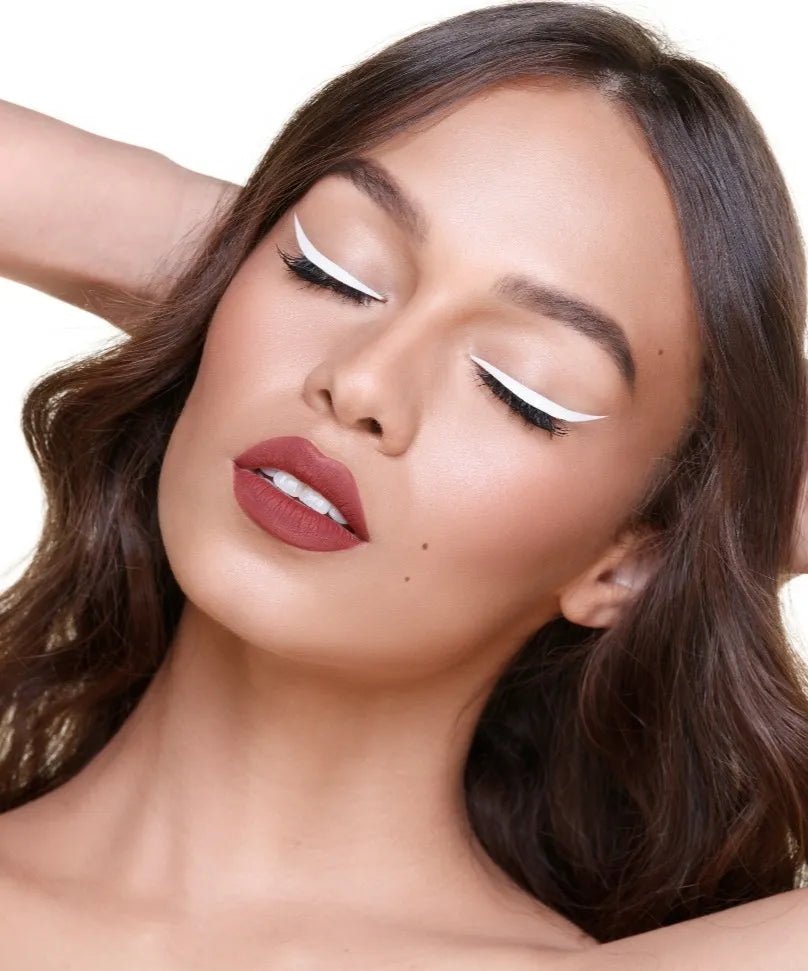 Delineador Cat Eyes Thin - Divine Mari Maria Makeup - Image 3